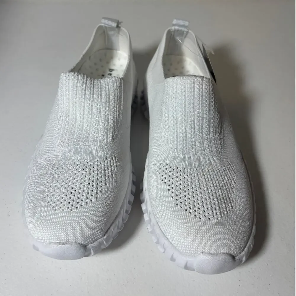 Bernie Mev NWT Size 6 (EU 37) Gravitas Vegan Slip-On Memory Foam Sneakers White